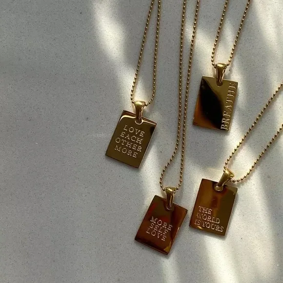 NEW 18K GOLD ENGRAVED LETTER MESSAGE SQUARE PENDANT BEADS CHAIN NECKLACE - Picture 7 of 7